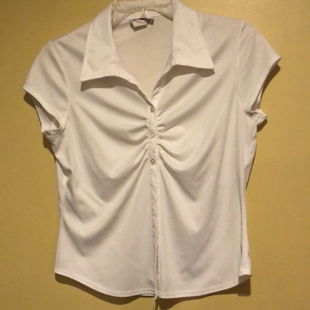 Short sleeve 3 button blouse